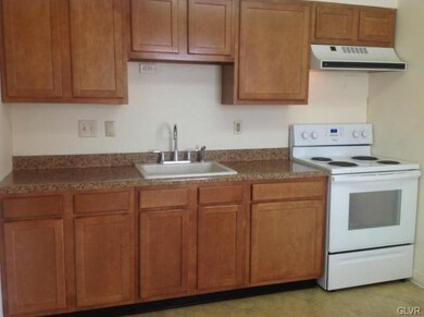 730 E 4th St unit 2, Bethlehem, PA 18015 - photo 2