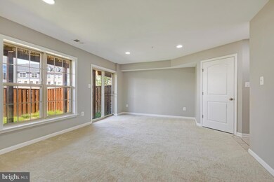 6546 Newton Dr, Frederick, MD 21703 - photo 5