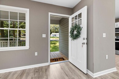 186 Dodge St, Stuarts Draft, VA 24477 - photo 5