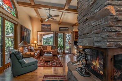 4 FAMILY LOUNGE_3193