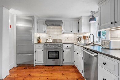 30 Elm St, Marblehead, MA 01945 - photo 3