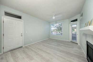 3830ELakewoodPkwy1044-005