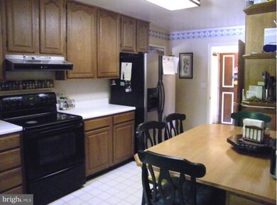 3714 Patuxent River Rd, Davidsonville, MD 21035 - photo 6