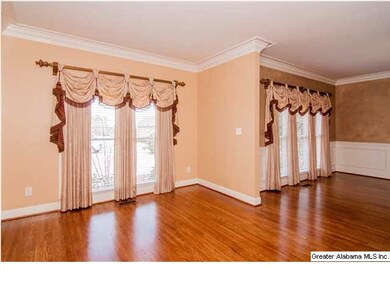 Spacious living room and dining room adjacent to t
