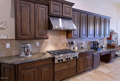 Kitchen%20 Stove 2171