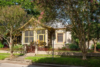 308 Cordell St, Houston, TX 77009 - photo 4