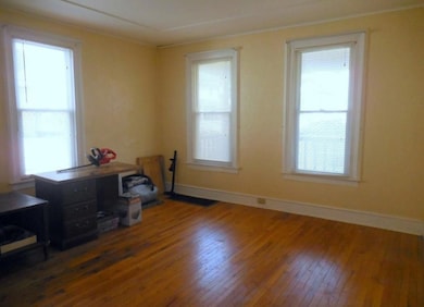 11 Cypress St, Binghamton, NY 13905 - photo 6