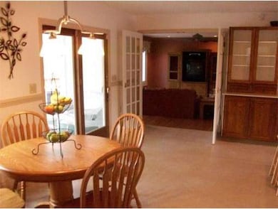 110 East St, South Hadley, MA 01075 - photo 3