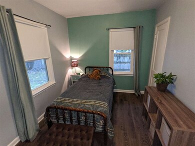 919 E Mitchell Ave, Waterloo, IA 50702 - photo 6