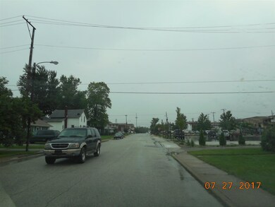 203 N Elm St, Nappanee, IN 46550 - photo 5