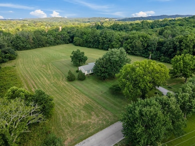 4628 Dugger Rd, Culleoka, TN 38451 - photo 6