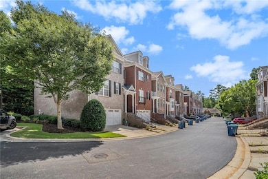 12807 Doe Dr, Alpharetta, GA 30004 - photo 2