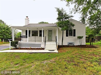 2704 James Dr, Alexandria, VA 22303 - photo 2