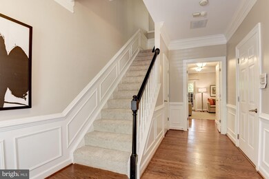 4672 Kell Ln, Alexandria, VA 22311 - photo 2