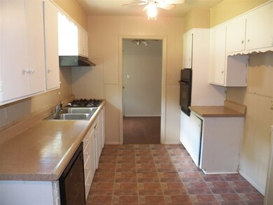 403 N Eastland Dr, Duncan, OK 73533 - photo 6