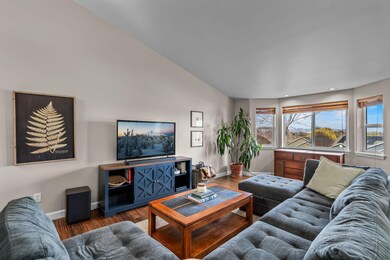 2427 SW 33rd St, Redmond, OR 97756 - photo 4