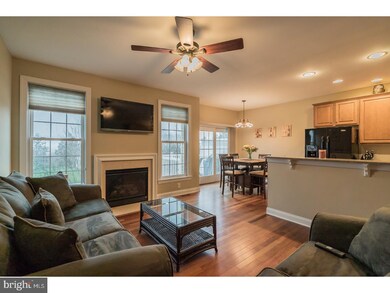 3039 Dorchester St E unit 114, Furlong, PA 18925 - photo 6