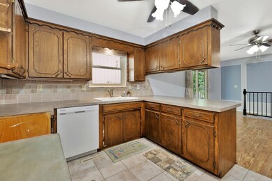 718 Atherton St, Maize, KS 67101 - photo 4