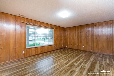 105 N Border St, Prairie Grove, AR 72753 - photo 5