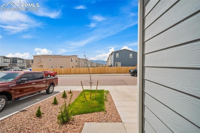 View of yard with a residential view