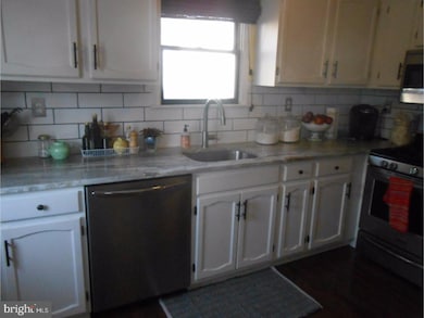 185 Mcclellan Ave, West Berlin, NJ 08091 - photo 5