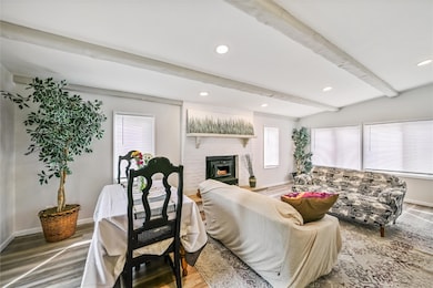 1047 27th St NE, Cedar Rapids, IA 52402 - photo 7