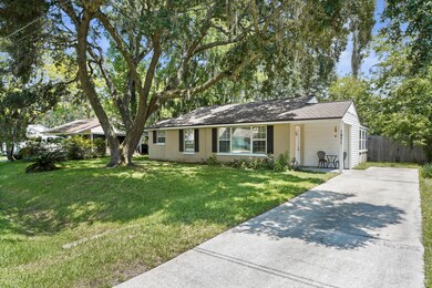 1971 Burkholder Cir E, Jacksonville, FL 32216 - photo 2