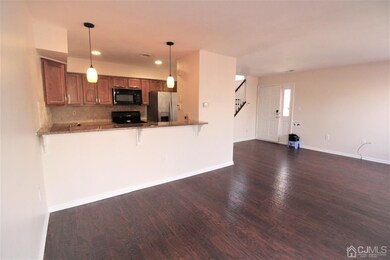 285 Shady Oak Ct, Piscataway, NJ 08854 - photo 2