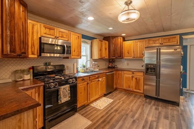 721 Main St, Good Thunder, MN 56037 - photo 2