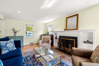 14 Barry St, Quincy, MA 02169 - photo 2