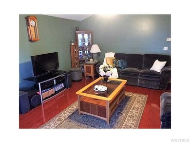 289 Stenzil St, North Tonawanda, NY 14120 - photo 5