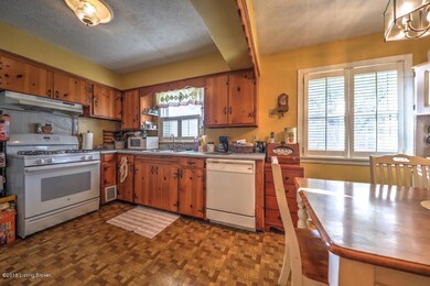 808 Elmwood Ave 10105