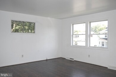 2911 Bayonne Ave, Baltimore, MD 21214 - photo 3