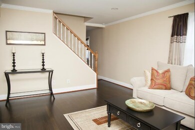 1006 Larchmont Ave, Capitol Heights, MD 20743 - photo 2