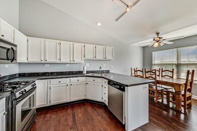 13 Sierra Ct, Lake In the Hills, IL 60156 - photo 7