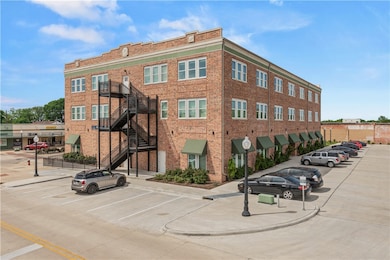 401 N Main St unit 206, Bryan, TX 77803 - photo 3