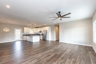 917 Milward Dr, Harrodsburg, KY 40330 - photo 5