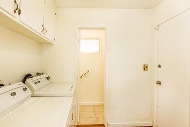 006_Laundry Room