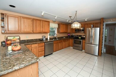 515 Lake St, Bellingham, MA 02019 - photo 5