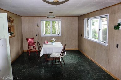 50910 Garret Rd, Dowagiac, MI 49047 - photo 6