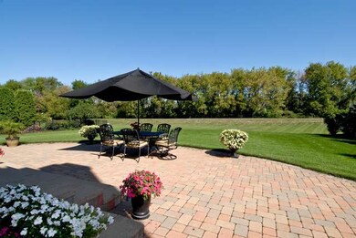 603 Papermill Hill Dr, Batavia, IL 60510 - photo 2