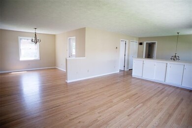 Living Room / Dining Room