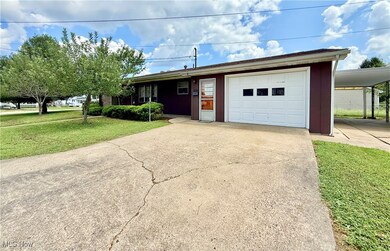 2022 & 2022 1/2 36th St, Parkersburg, WV 26104 - photo 3