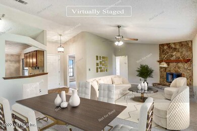 8139 Pineverde Ln, Jacksonville, FL 32244 - photo 2