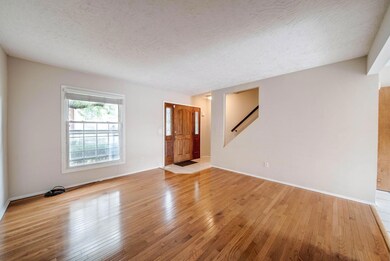 2474 Hardesty Dr S unit 9, Columbus, OH 43204 - photo 5