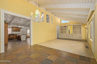 Living Room / Dining Room