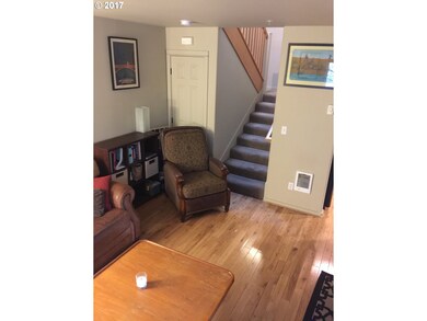 1941 NW Monterey Pines Dr unit 2, Bend, OR 97701 - photo 3