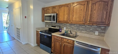 1335 Union Ave unit B, Newburgh, NY 12550 - photo 5