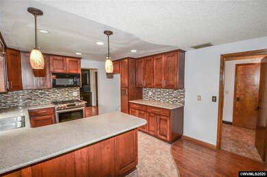 1772 Talawa Ct NE, Keizer, OR 97303 - photo 6