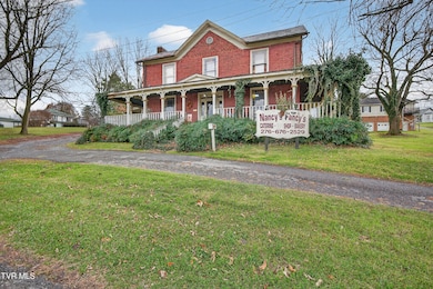 302 Front St SW, Abingdon, VA 24210 - photo 2